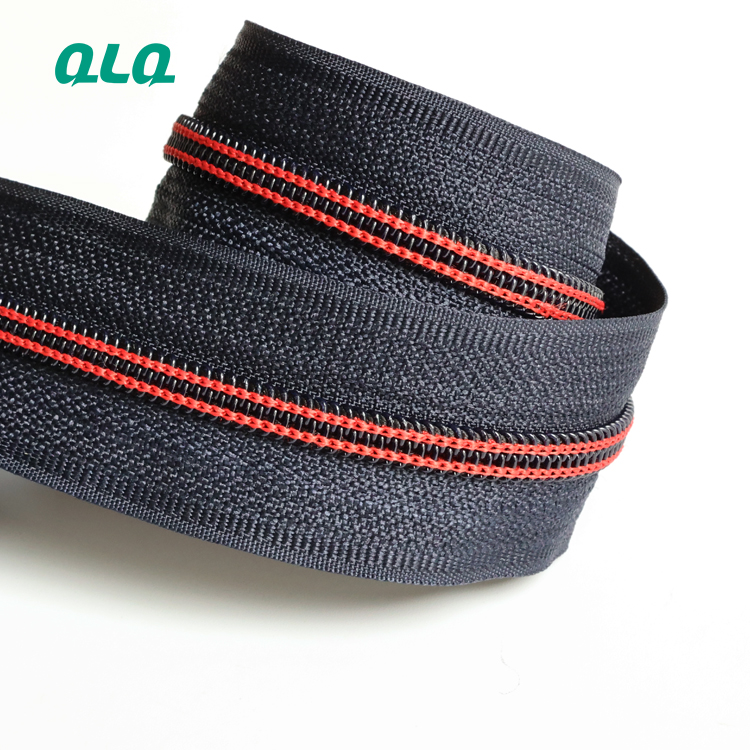 Custom Size Nylon Long Chain Zipper Color Contrast Nylon Zipper Roll