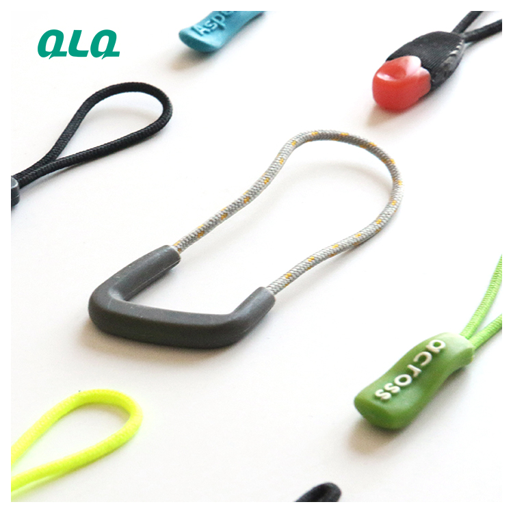 Factory Fashion Cheap Price Plastic Zipper Pull For Bags Clothe